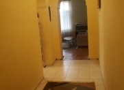 İcarəyə verilir 2 otaqlı 65 m2 köhnə tikili Azneft meydanı