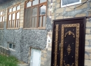 Satılır 2 otaqlı 60 m2 həyət evi Şəki