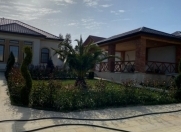 Satılır 4 otaqlı 220 m2 bağ evi Mərdəkan
