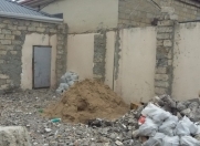 Satılır 80 m2 qaraj Ayna Sultanova heykəli