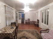 Satılır 4 otaqlı 100 m2 köhnə tikili Ramana