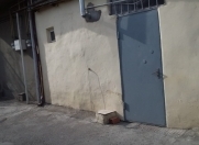 Satılır 3 otaqlı 96 m2 həyət evi Yasamal bazarı