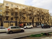 İcarəyə verilir 2 otaqlı 60 m2 köhnə tikili Hüseyn Cavid parkı