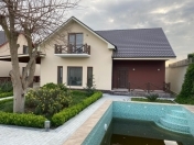 Satılır 4 otaqlı 200 m2 bağ evi Buzovna