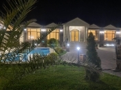 Satılır 4 otaqlı 330 m2 bağ evi Mərdəkan