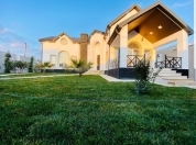 Satılır 4 otaqlı 237 m2 bağ evi Mərdəkan
