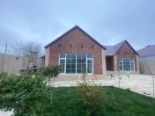 Satılır 4 otaqlı 180 m2 bağ evi Mərdəkan
