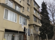 Satılır 4 otaqlı 100 m2 köhnə tikili Azadlıq prospekti m.