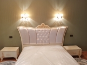 İcarəyə verilir 4 otaqlı 190 m2 yeni tikili Tibb Universiteti