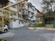 Satılır 1 otaqlı 35 m2 köhnə tikili Şah İsmayıl Xətai m.