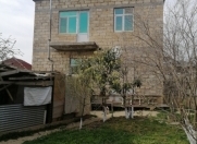 Satılır 5 otaqlı 200 m2 bağ evi Saray