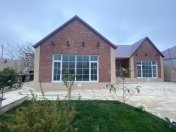 Satılır 4 otaqlı 180 m2 bağ evi Mərdəkan