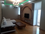 Satılır 2 otaqlı 80 m2 yeni tikili Qələbə dairəsi