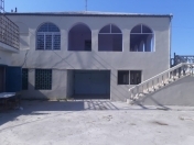 Satılır 9 otaqlı 313 m2 bağ evi Novxanı