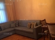 Satılır 3 otaqlı 70 m2 köhnə tikili 3 mkr