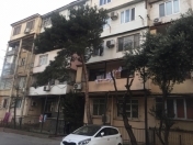 Satılır 2 otaqlı 43 m2 köhnə tikili Yasamal r.