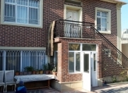 İcarəyə verilir 6 otaqlı 350 m2 bağ evi Şüvəlan
