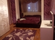 Satılır 2 otaqlı 80 m2 köhnə tikili Elit ticarət mərkəzi