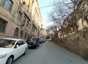 Satılır 4 otaqlı 76 m2 köhnə tikili Azneft meydanı