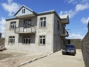 Satılır 6 otaqlı 265 m2 həyət evi Binə