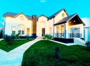 Satılır 5 otaqlı 237 m2 bağ evi Mərdəkan