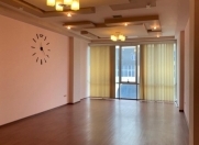 İcarəyə verilir 12 otaqlı 510 m2 ofis Nəriman Nərimanov m.