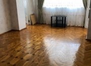 Satılır 3 otaqlı 90 m2 köhnə tikili 8 mkr