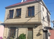 Satılır 4 otaqlı 158 m2 həyət evi Elit ticarət mərkəzi