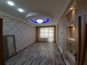 Satılır 2 otaqlı 70 m2 yeni tikili Bakı Asiya Universiteti