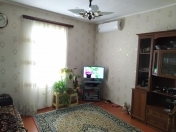 Satılır 2 otaqlı 64 m2 həyət evi Alatava 2