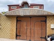 Satılır 8 otaqlı 370 m2 həyət evi Qaraçuxur