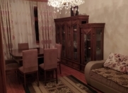 Satılır 2 otaqlı 55 m2 köhnə tikili Ukrayna dairəsi