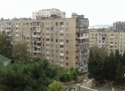 Satılır 4 otaqlı 100 m2 köhnə tikili Sərhədçi İdman kompleksi