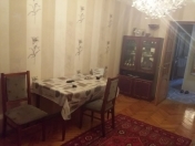 Satılır 3 otaqlı 75 m2 köhnə tikili İnşaatçılar m.