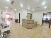 İcarəyə verilir 4 otaqlı 190 m2 ofis Babək Plaza