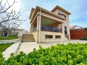 Satılır 5 otaqlı 300 m2 bağ evi Mərdəkan