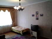 İcarəyə verilir 1 otaqlı 34 m2 köhnə tikili Qara Qarayev m.