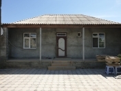 Satılır 3 otaqlı 100 m2 həyət evi Binə