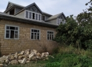 Satılır 5 otaqlı 200 m2 həyət evi Biləsuvar