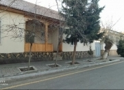 Satılır 2 otaqlı 200 m2 həyət evi Göygöl