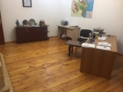 İcarəyə verilir 3 otaqlı 120 m2 ofis Səbail r.