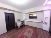 Satılır 4 otaqlı 110 m2 köhnə tikili Bakı Dövlət Universiteti