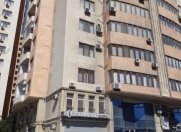 İcarəyə verilir 3 otaqlı 145 m2 yeni tikili 28 May m.