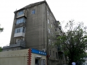 Satılır 3 otaqlı 80 m2 köhnə tikili Bakı Dövlət Universiteti