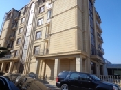 İcarəyə verilir 3 otaqlı 130 m2 yeni tikili Səbail r.