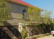 Satılır 5 otaqlı 200 m2 həyət evi Binəqədi r.