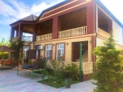 Satılır 4 otaqlı 450 m2 bağ evi Novxanı