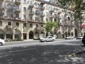 İcarəyə verilir 1 otaqlı 33 m2 köhnə tikili Elmlər Akademiyası m.