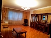 İcarəyə verilir 3 otaqlı 140 m2 yeni tikili Gənclik m.