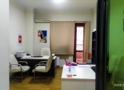 İcarəyə verilir 2 otaqlı 21 m2 ofis Nəsimi r.